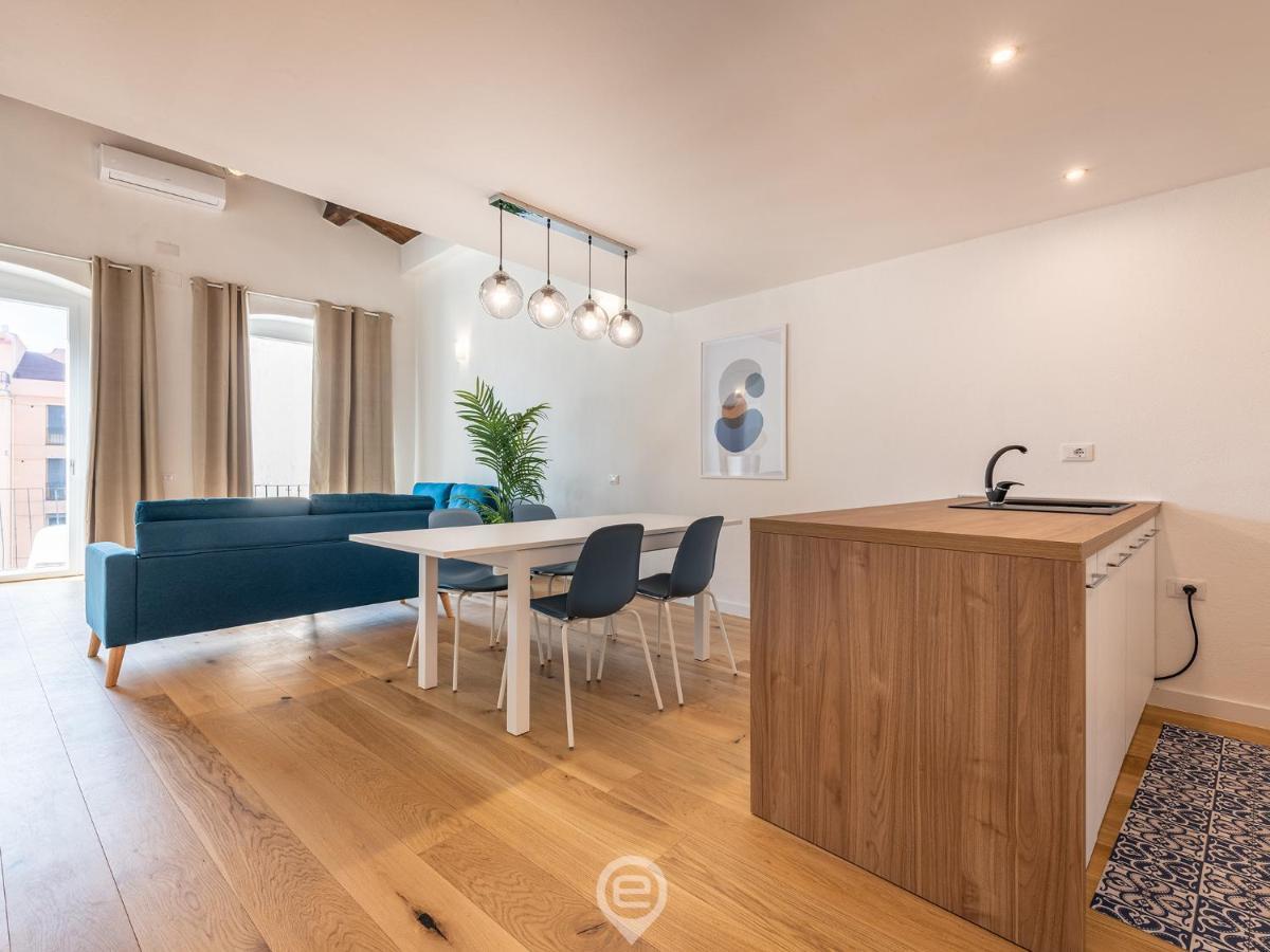 Luisa Apartment Cagliari Bagian luar foto